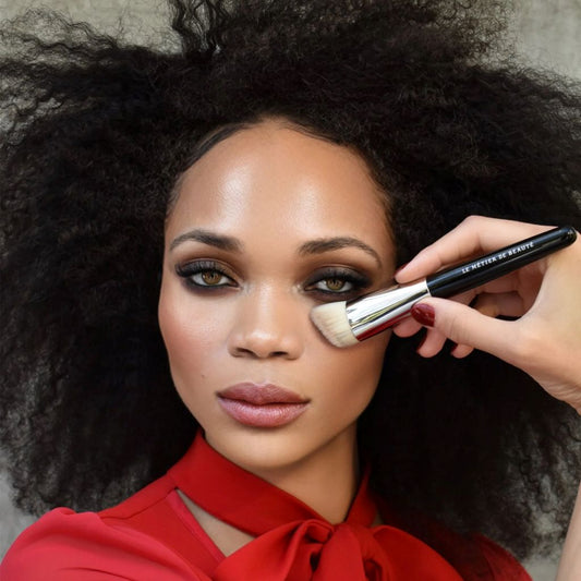 Le Metier De Beaute Peau Vierge Foundation Brush